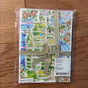 NWT Lilly Pulitzer GWP Note Set 4 blank inside cards
multi palm beach map